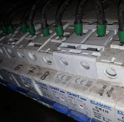 Електротехник ремонт на ел. табло в София